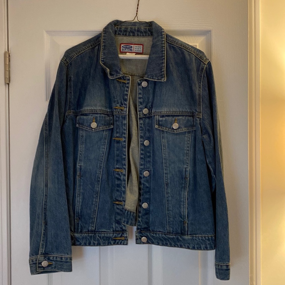 Old Navy jean jacket. Like new!